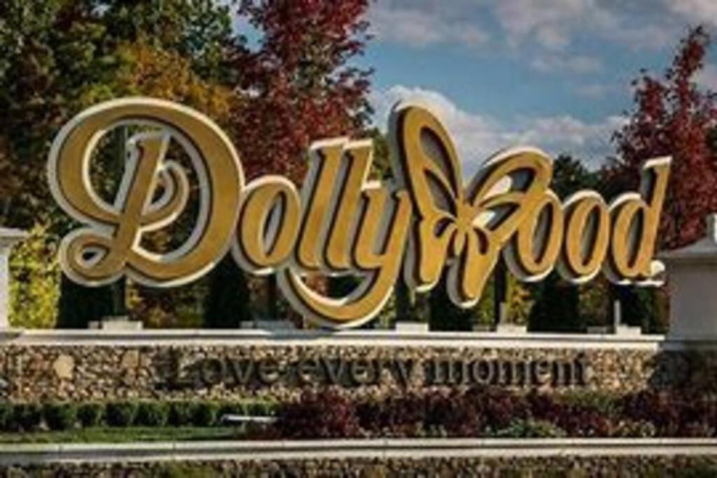 1 Mi To Dollywood Mins To All Attractions & Gsmnp Sevierville Zewnętrze zdjęcie